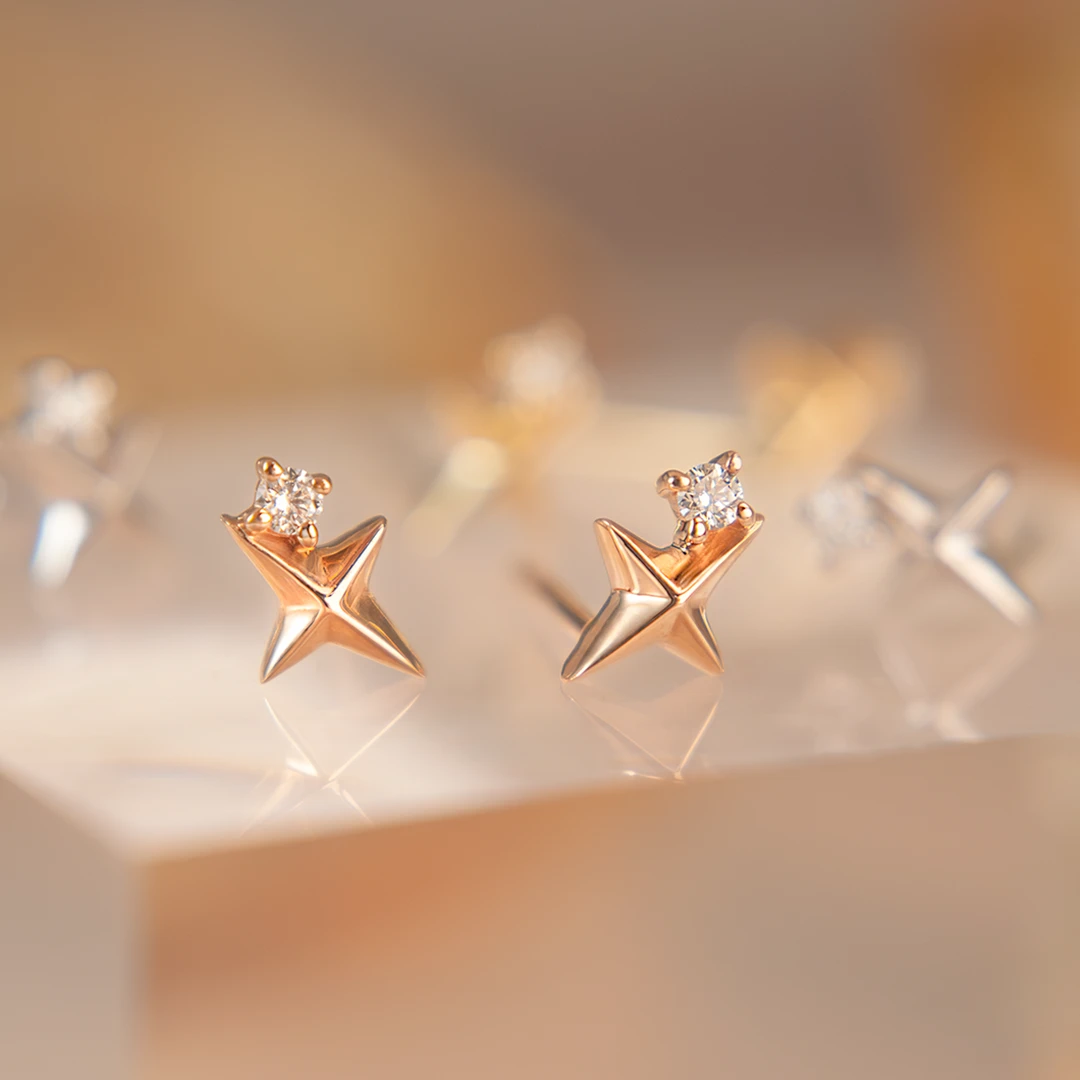 Sparkle diamond studs